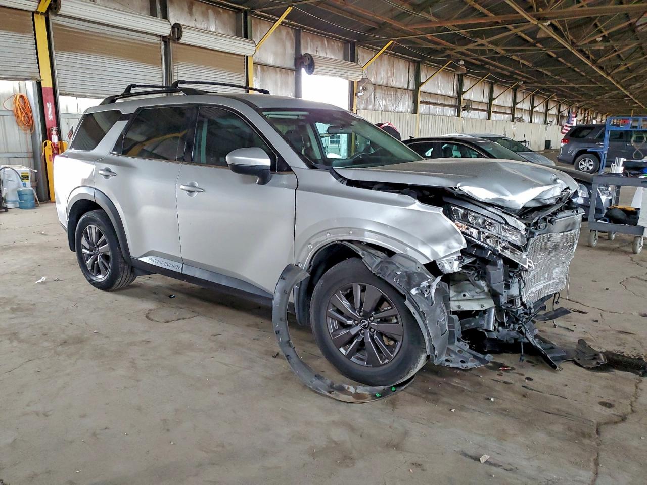 Nissan Pathfinder Sv Image 5