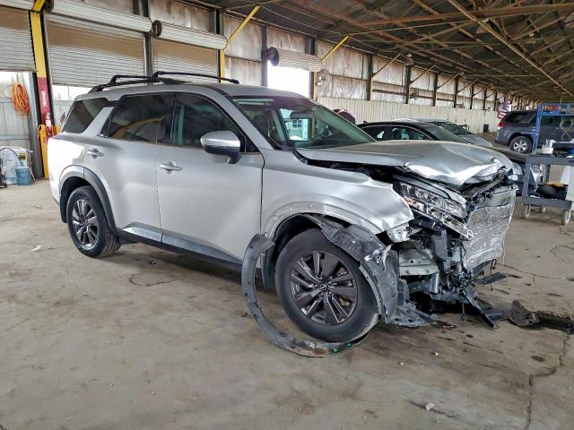 Nissan Pathfinder Sv Image 5