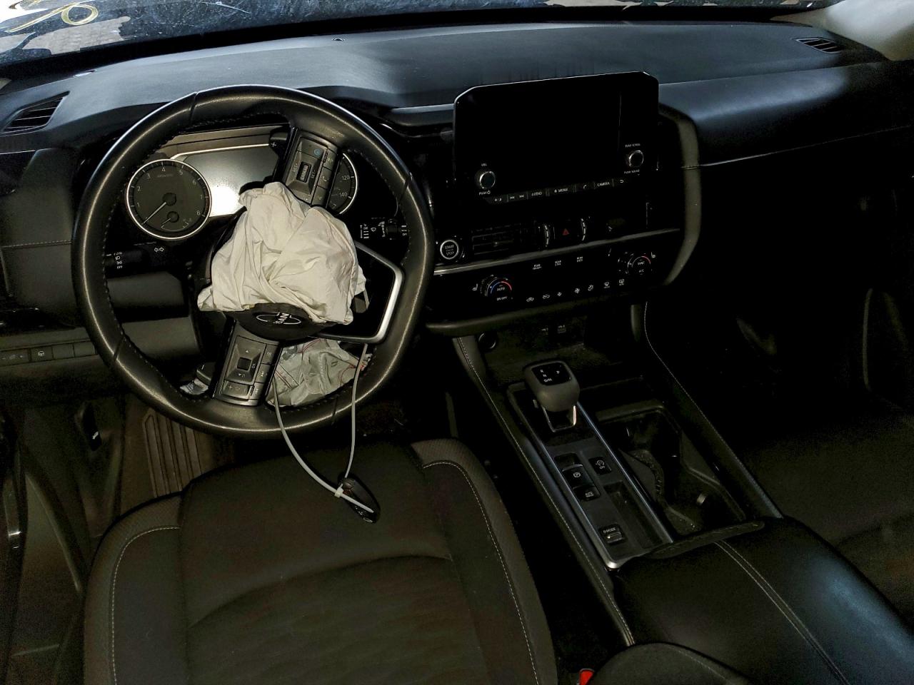 Nissan Pathfinder Sv Image 13