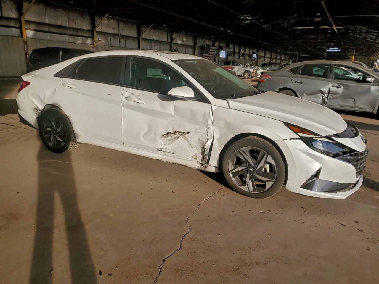 Hyundai ELANTRA Sel Image 12