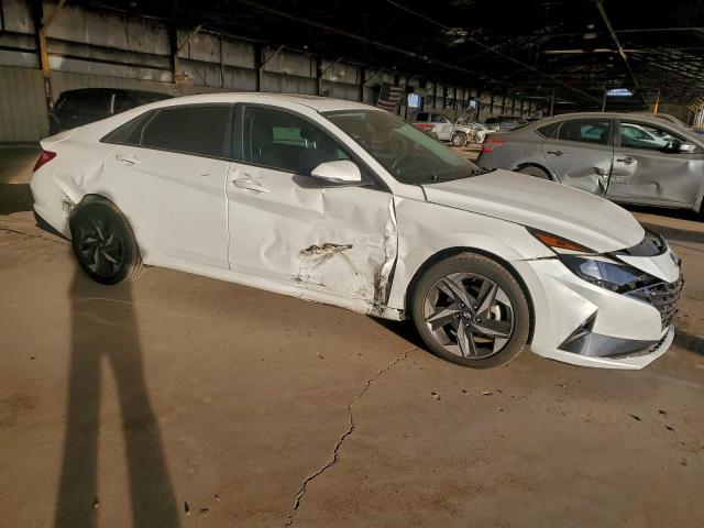 Hyundai ELANTRA Sel Image 12