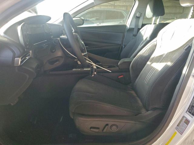 Hyundai ELANTRA Sel Image 7