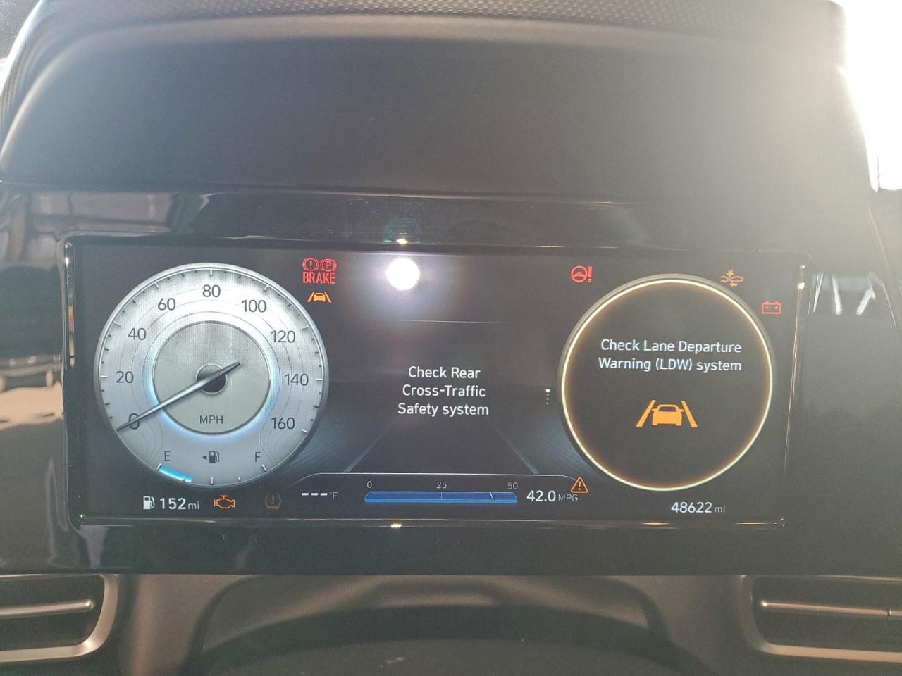 Hyundai ELANTRA Sel Image 5