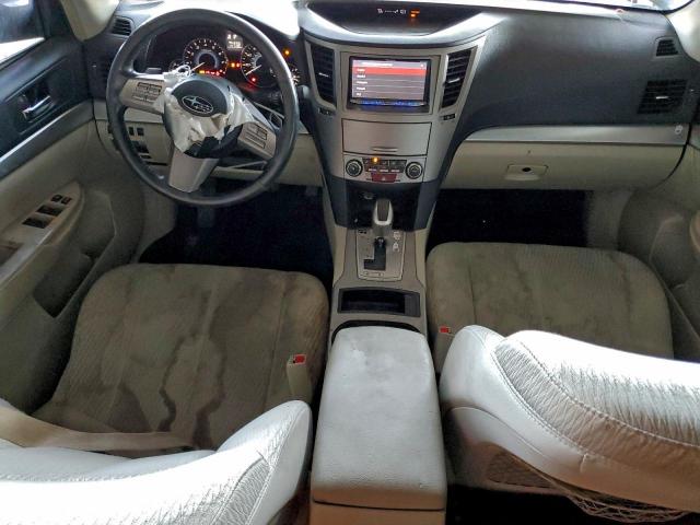 Subaru Outback 2.5i Premium Image 6