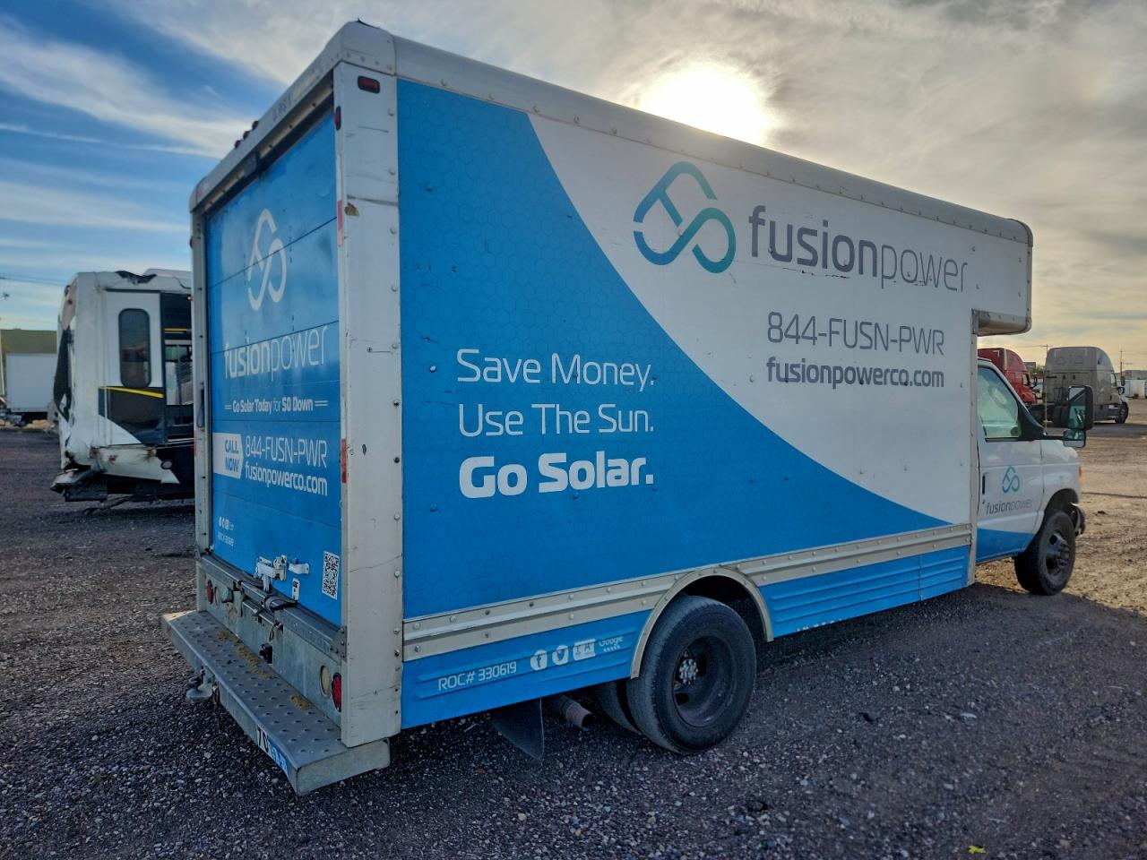 Ford Econoline E450 Super Duty Cutaway Van Image 6