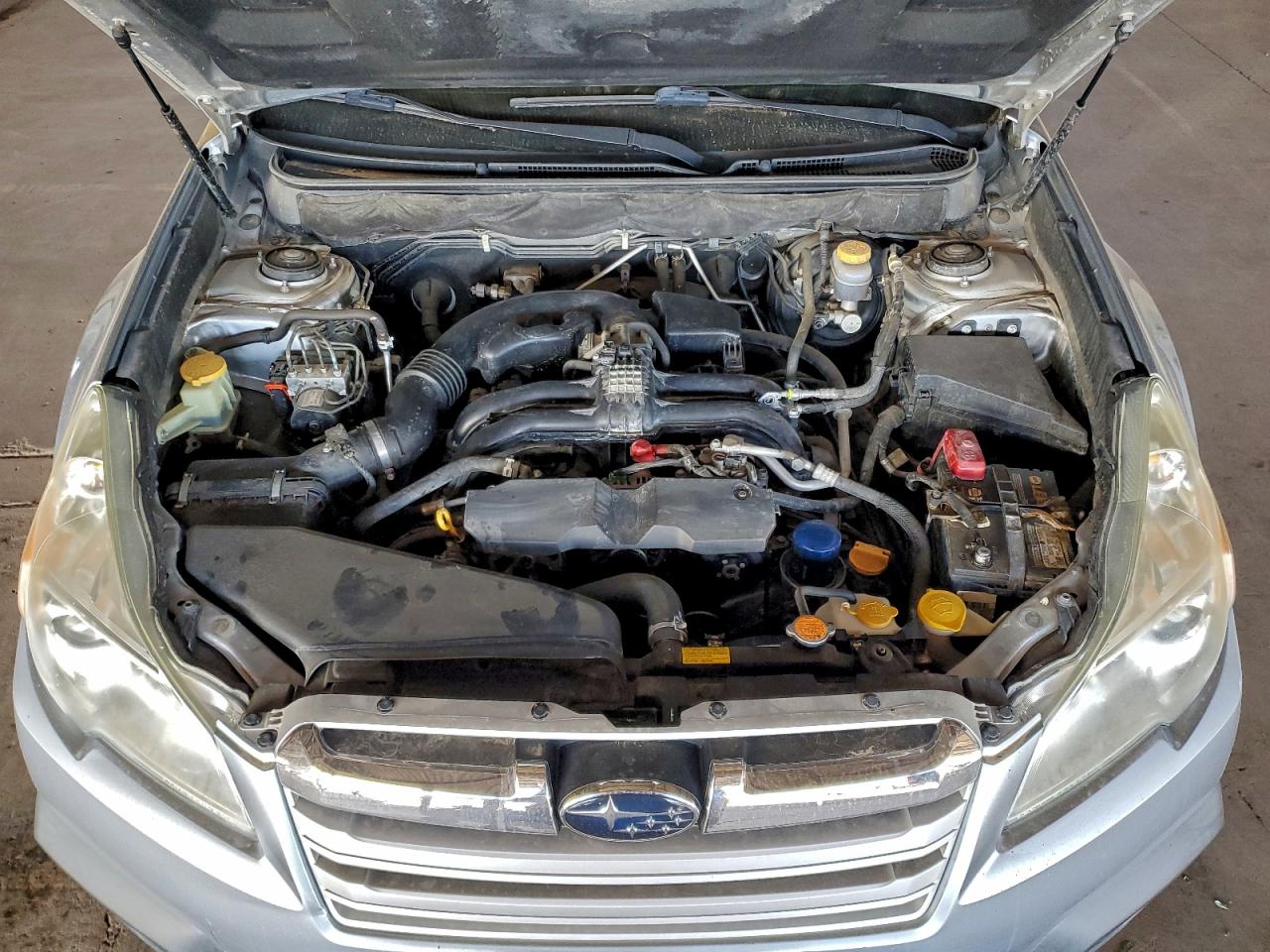 Subaru Outback 2.5i Premium Image 9