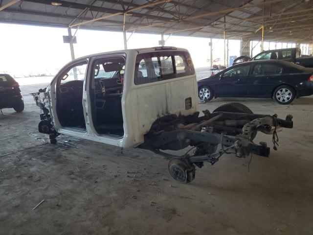 Nissan Titan Platinum Reserve Image 2