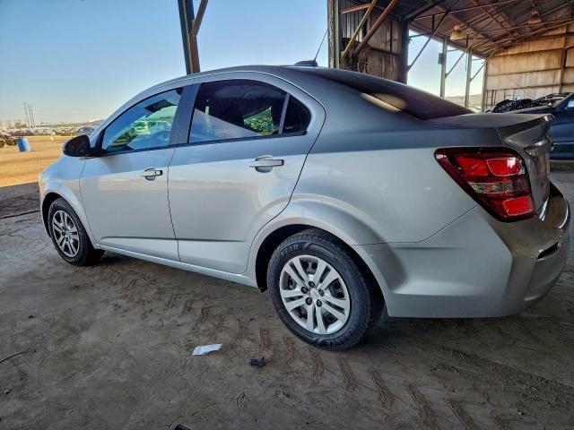 Chevrolet Sonic Ls Image 12