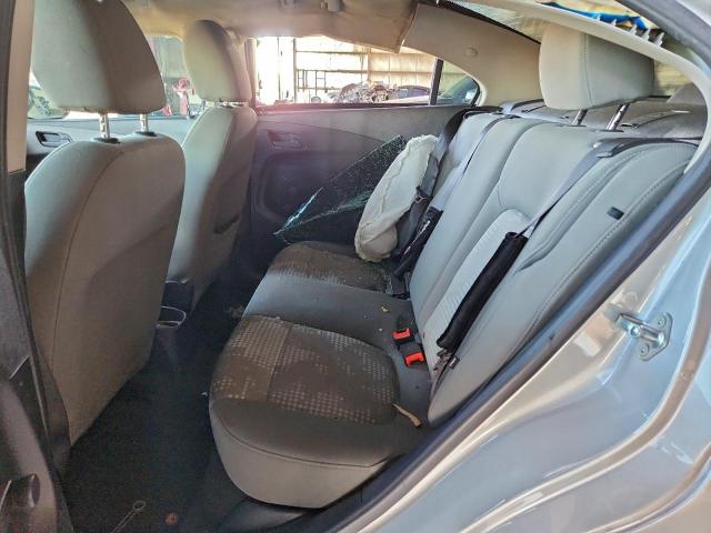 Chevrolet Sonic Ls Image 8