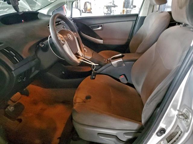 Toyota Prius Image 8