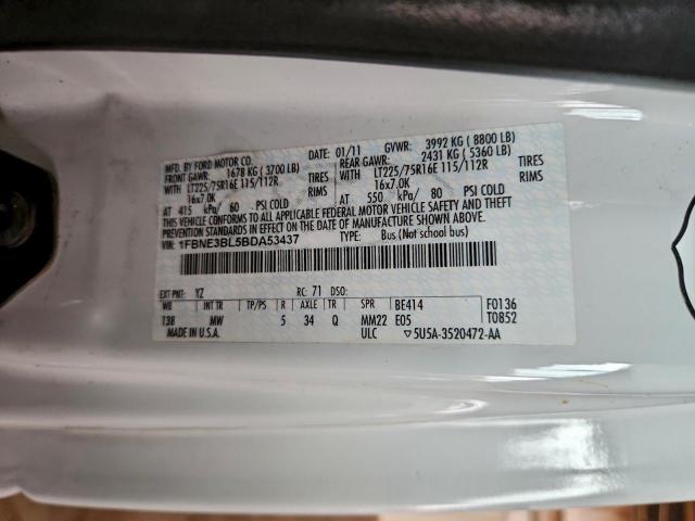 Ford Econoline E350 Super Duty Wagon Image 11