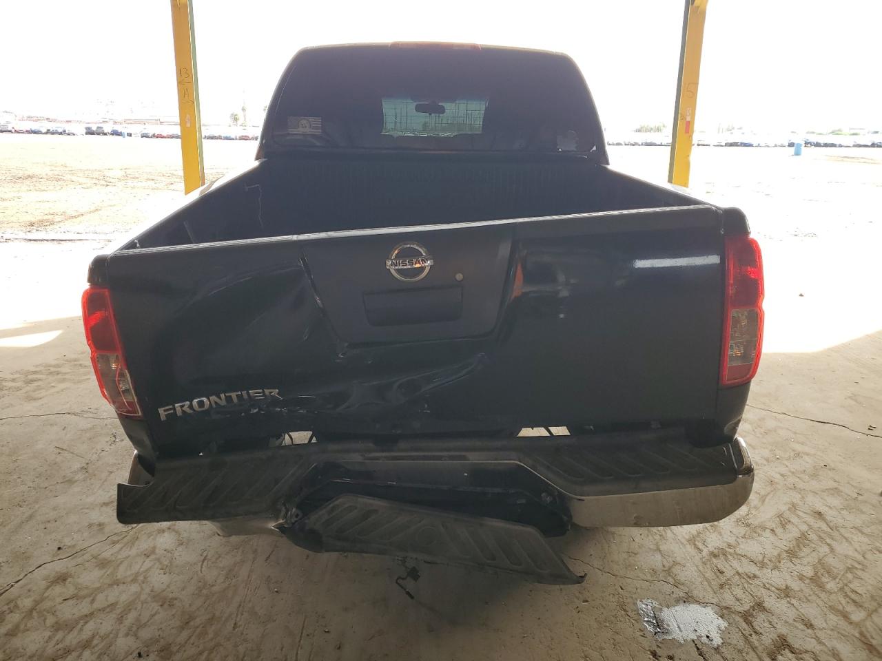 Nissan Frontier S Image 6