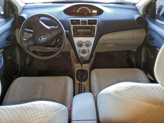 Toyota Yaris Image 8