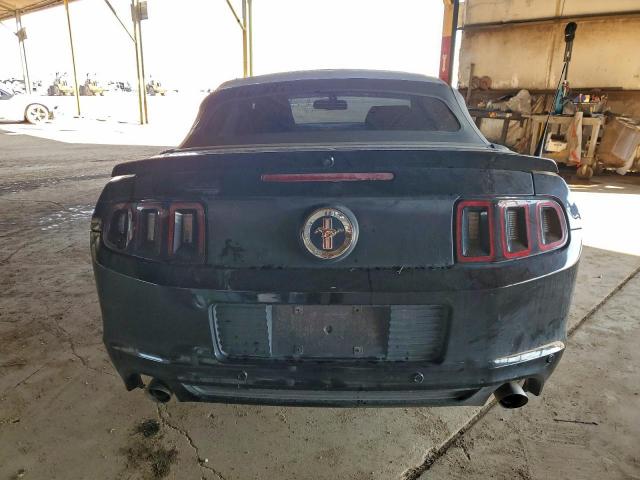 Ford Mustang Image 5