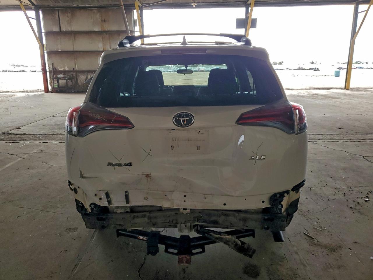 Toyota RAV4 Xle Image 9