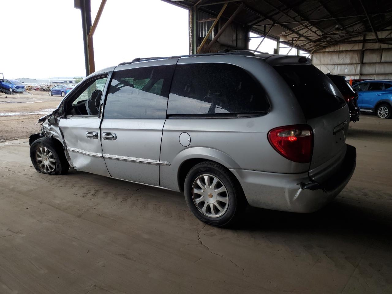 Chrysler Minivan Ex Image 2