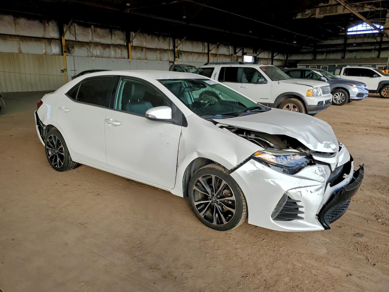 Toyota Corolla L Image 10