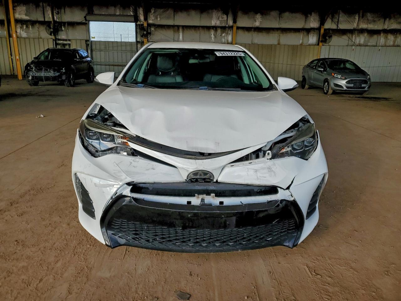 Toyota Corolla L Image 8