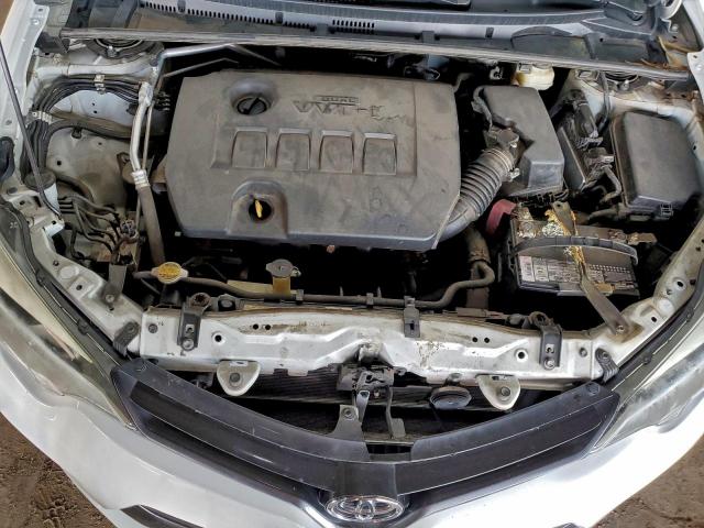 Toyota Corolla L Image 9