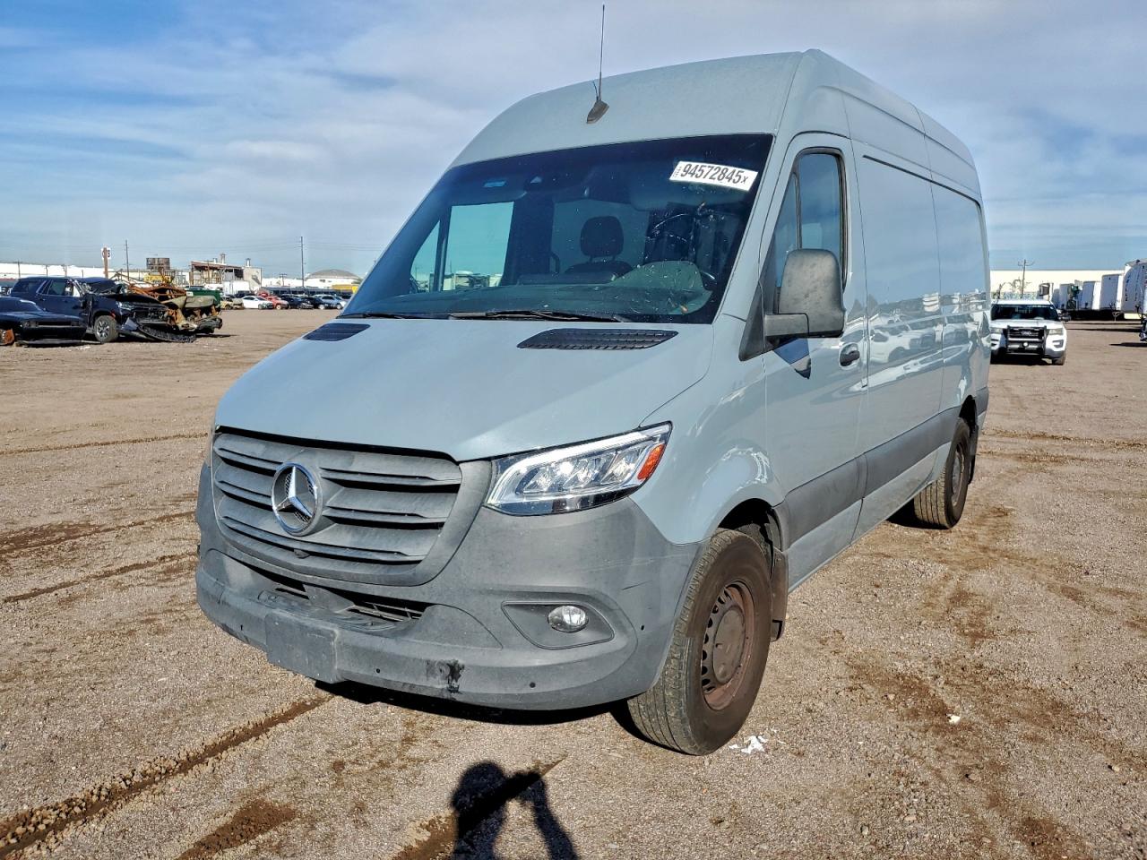 Mercedes-Benz Sprinter 2500 Image 2