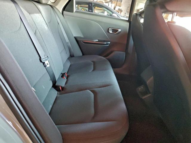 Kia K4 Lx Lx Image 4