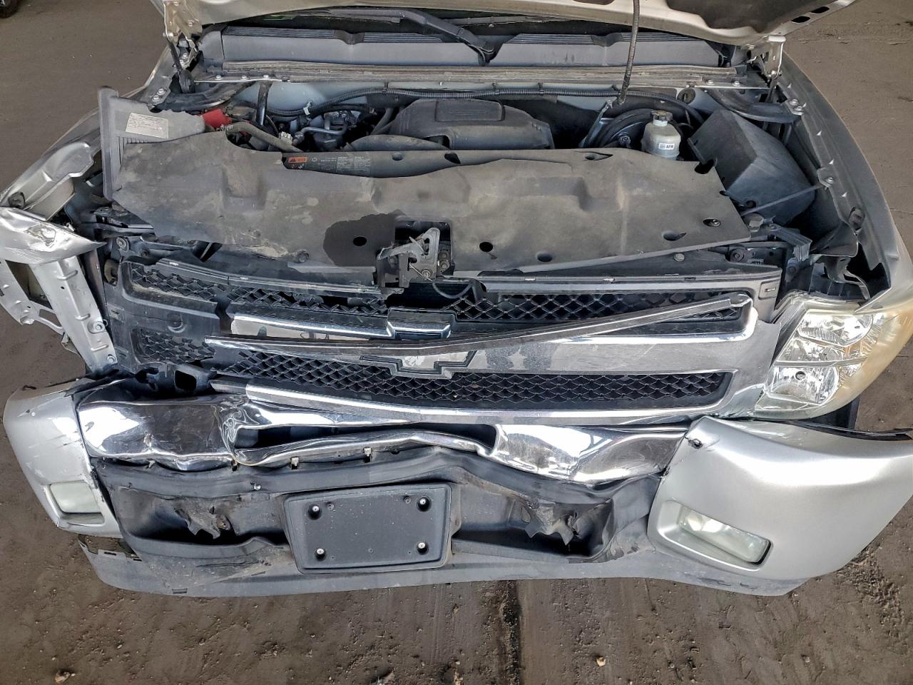 Chevrolet Silverado C1500 Lt Image 11