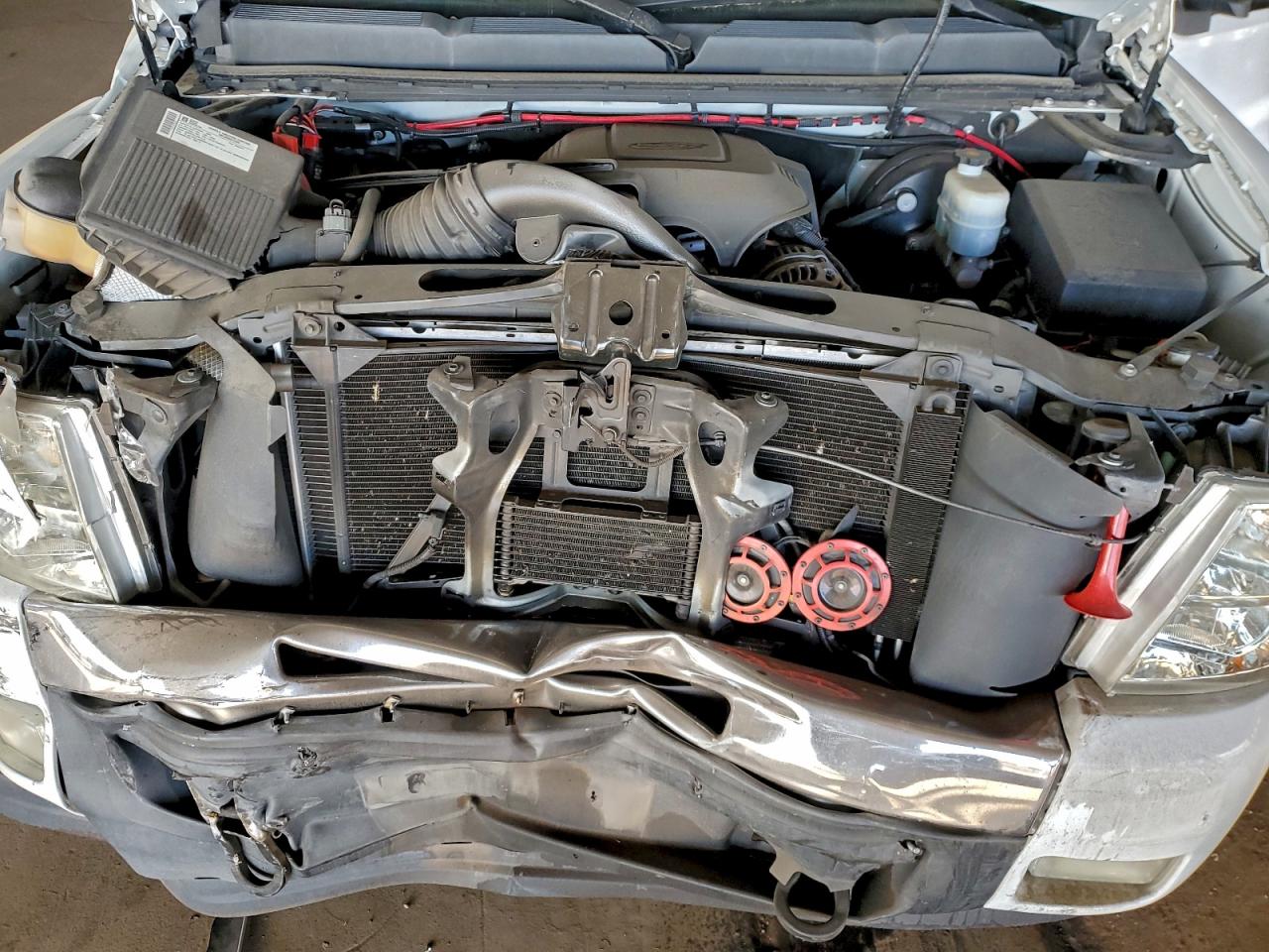 Chevrolet Silverado C1500 Lt Image 3