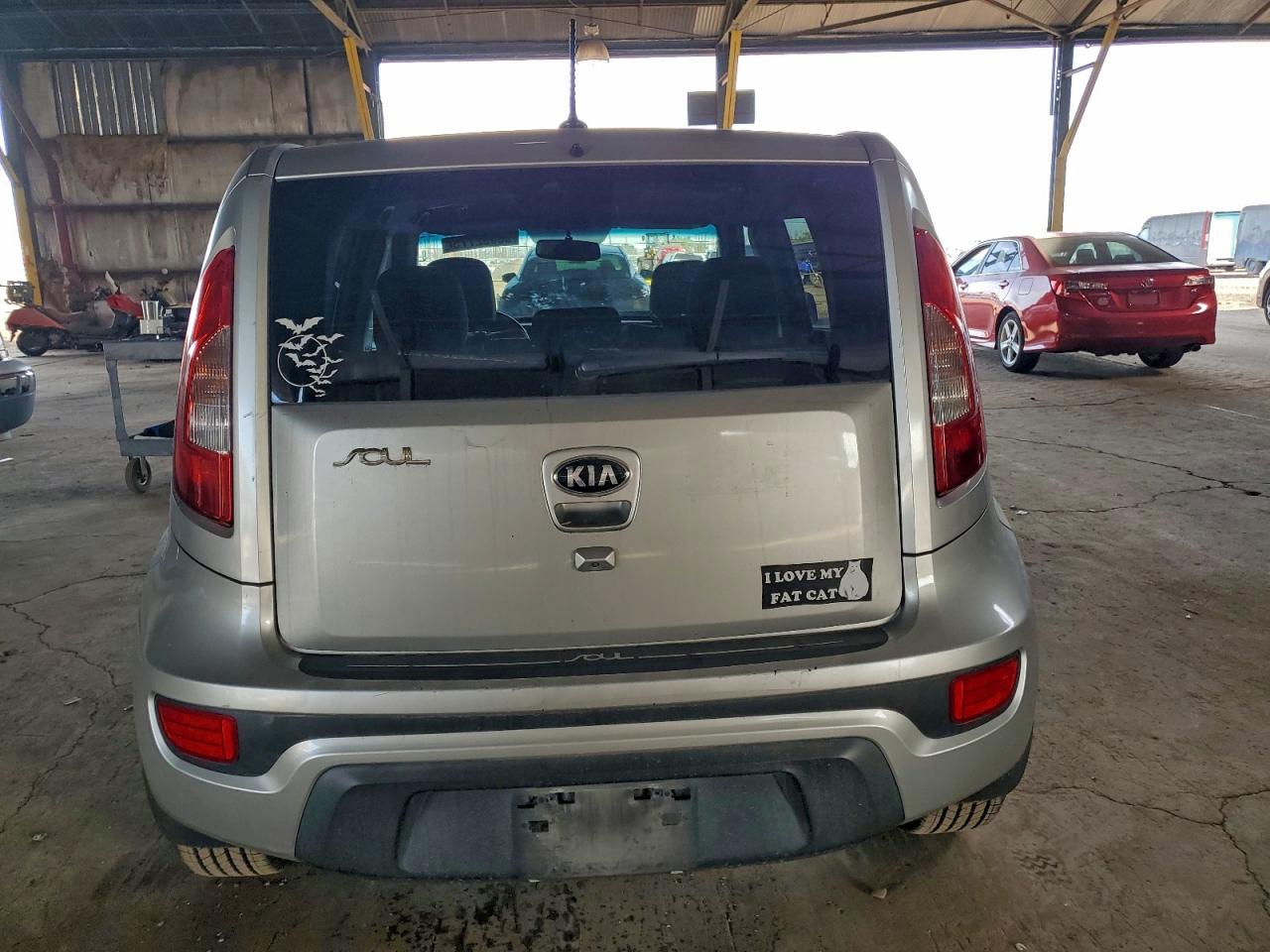 Kia Soul + Image 10