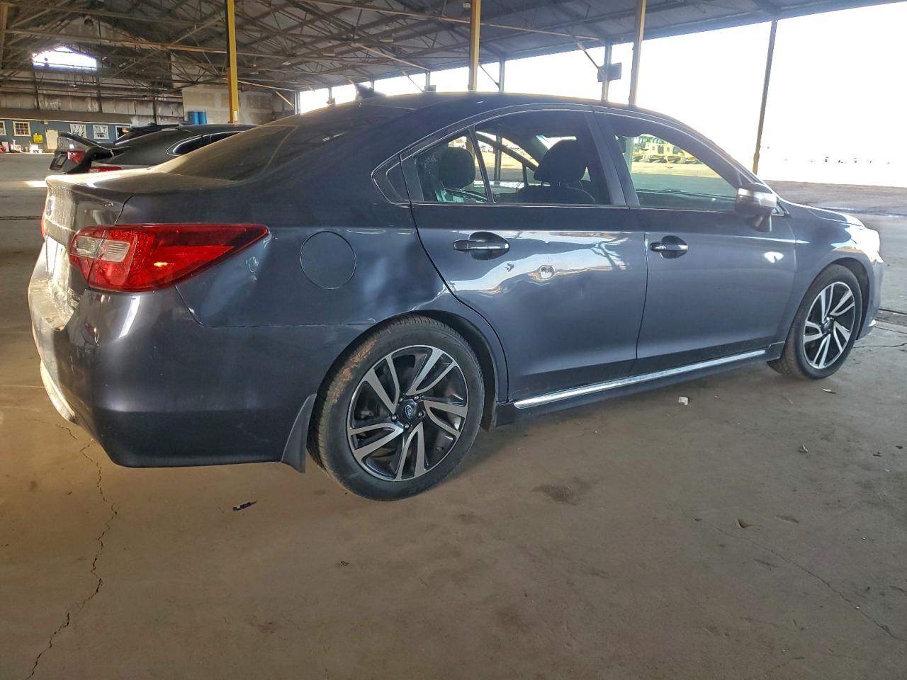 Subaru Legacy Sport Image 5