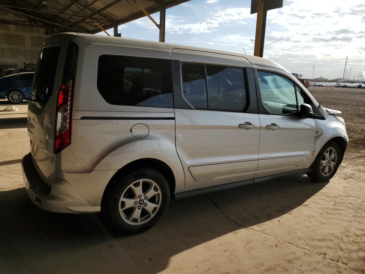 Ford Transit Xlt Image 13