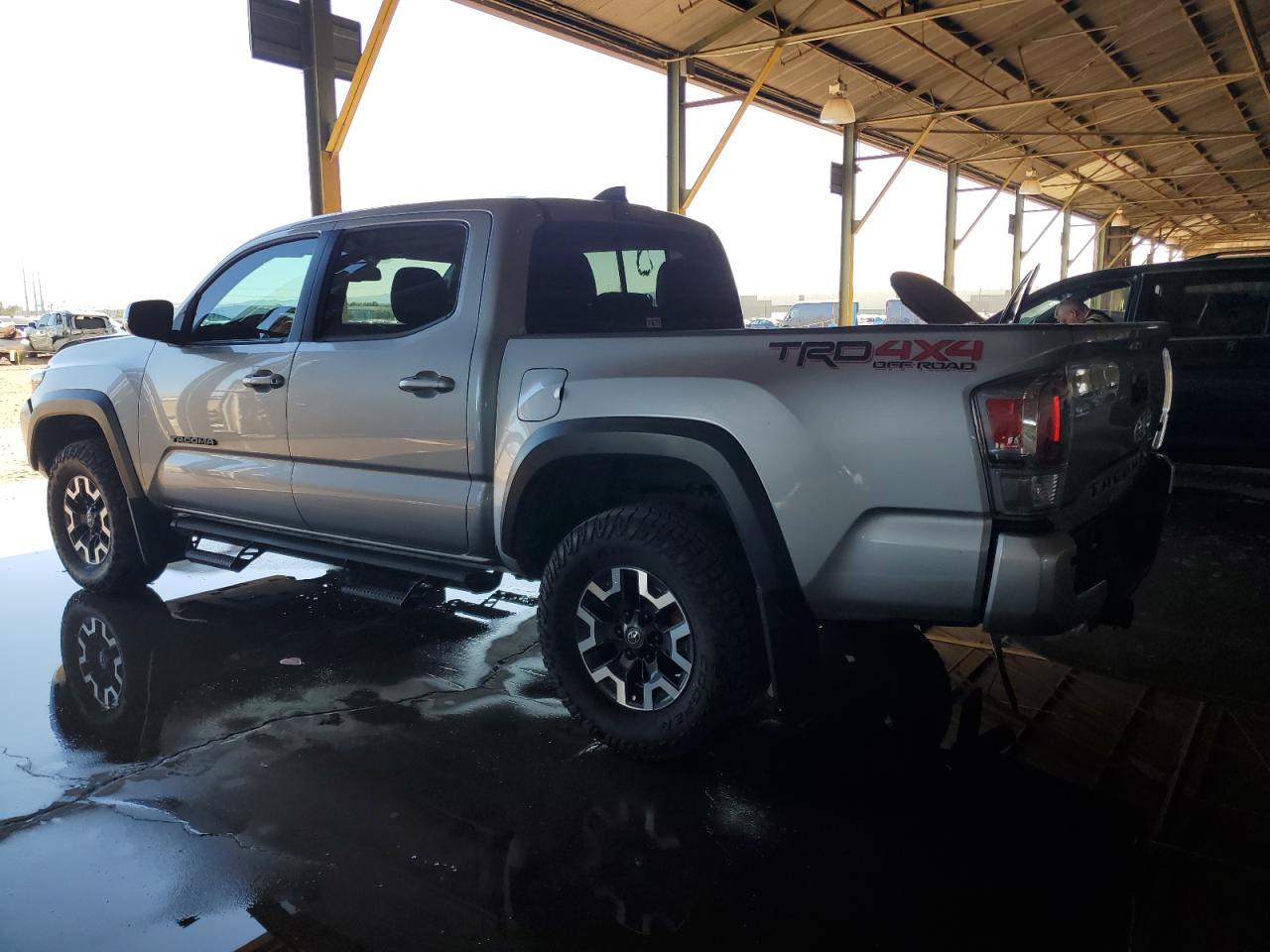 Toyota Tacoma Double Cab Image 4