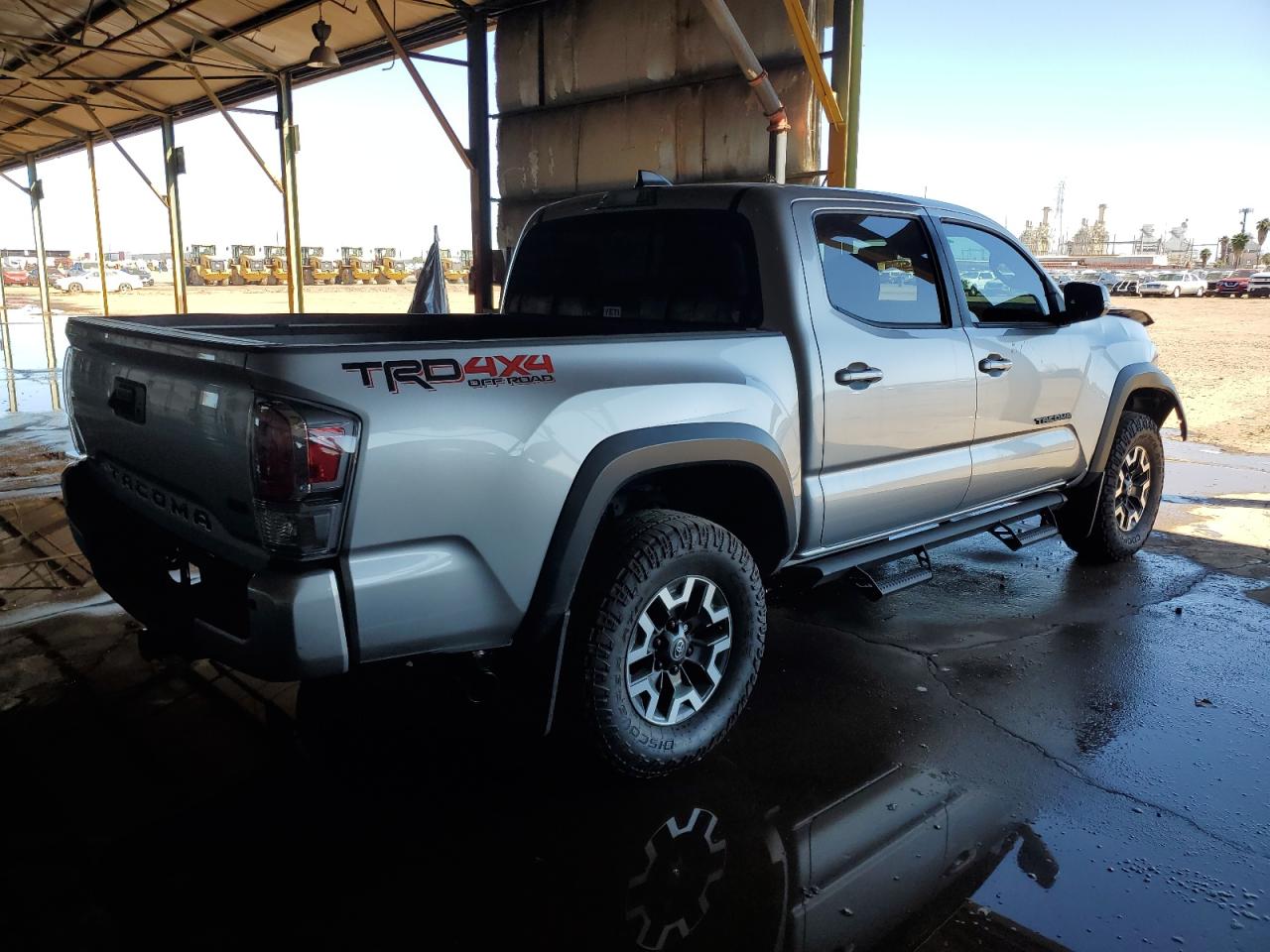 Toyota Tacoma Double Cab Image 2