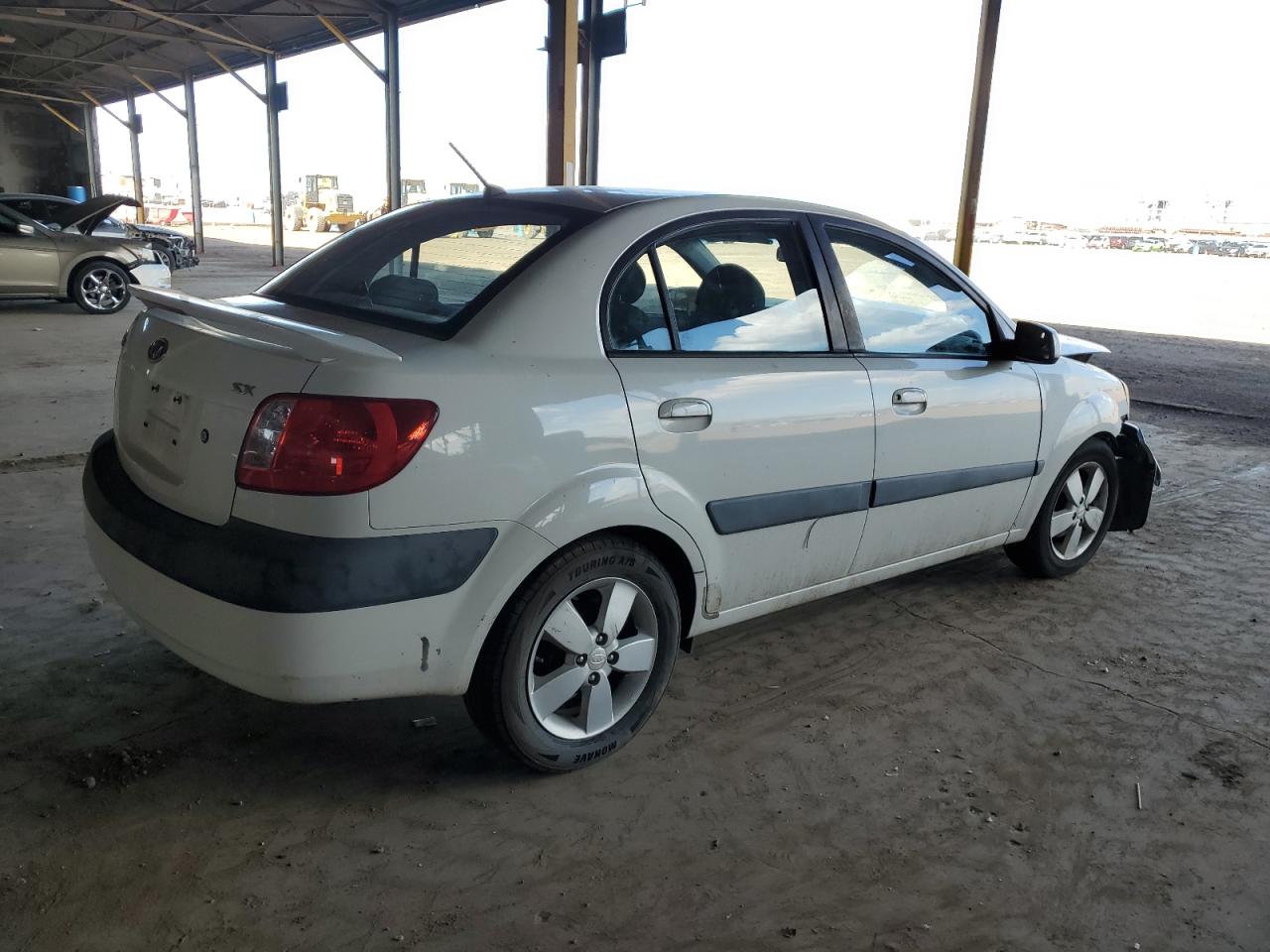 Kia Rio Base Image 4