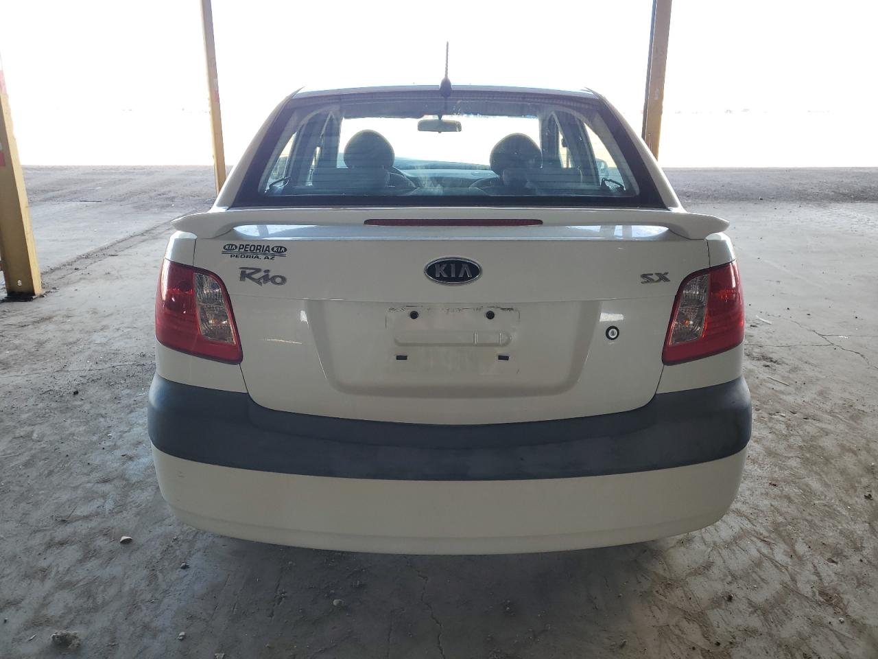 Kia Rio Base Image 7