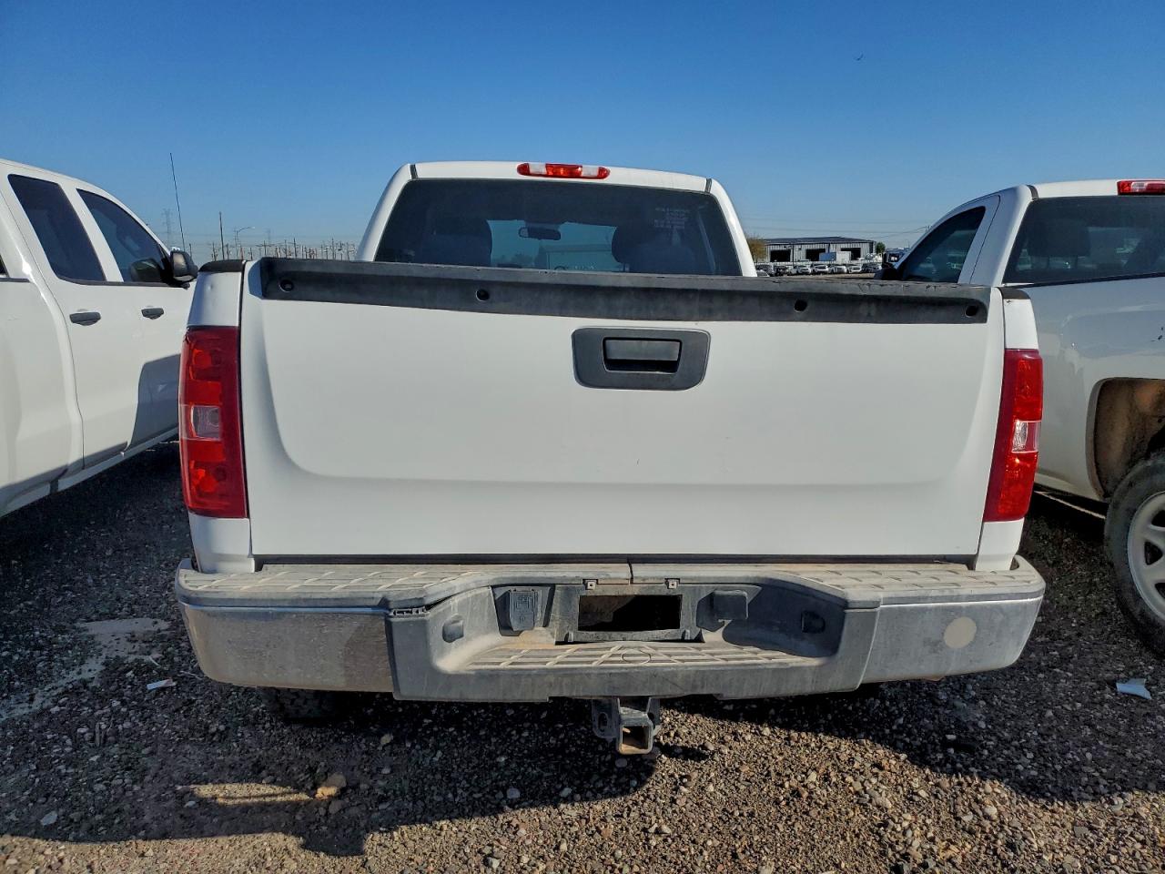 Chevrolet Silverado C1500 Image 8