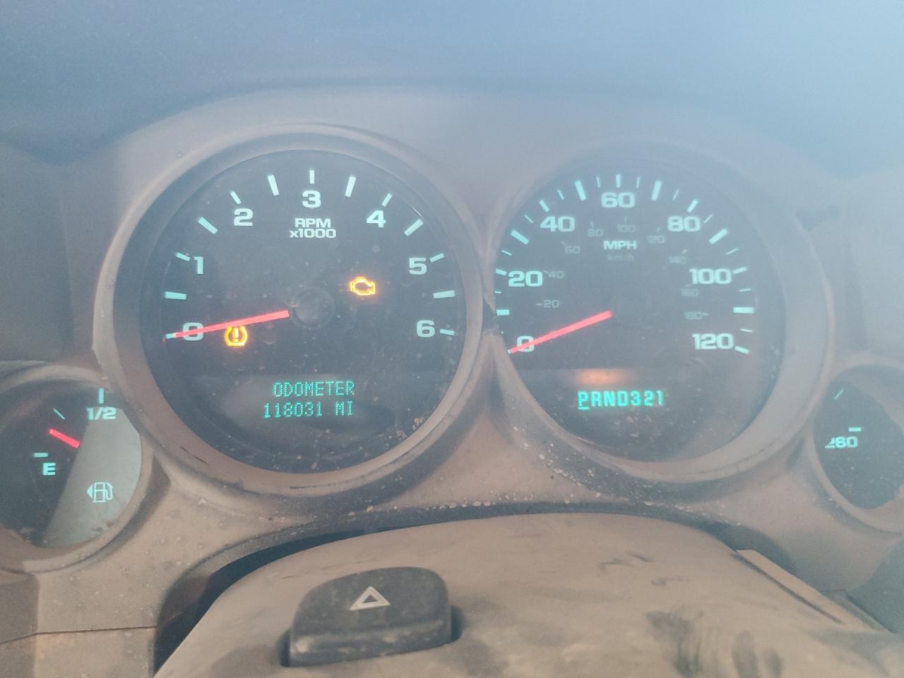 Chevrolet Silverado C1500 Image 2