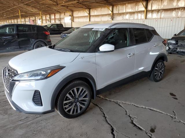  Salvage Nissan Kicks