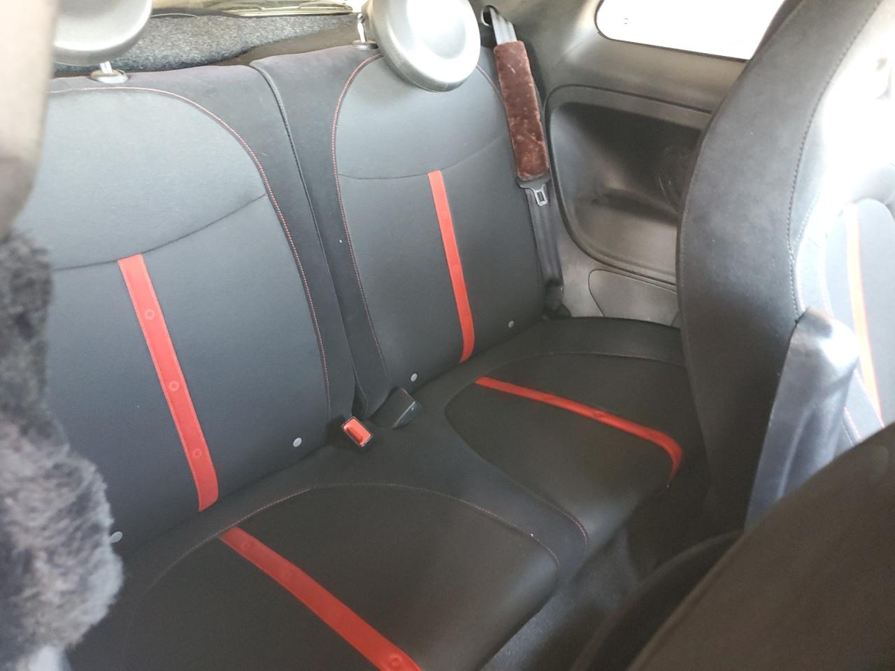 FIAT 500 Abarth Image 3