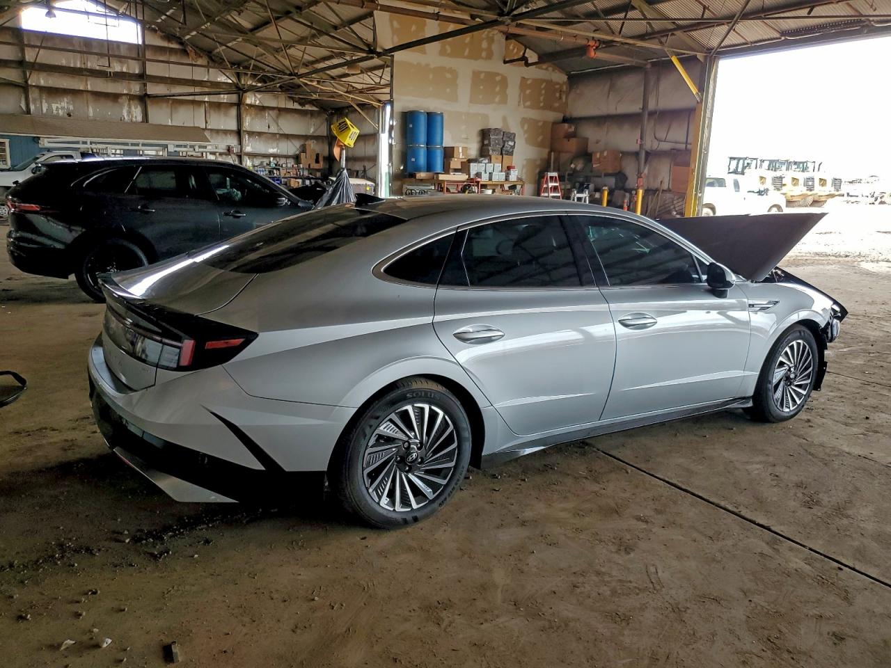 Hyundai SONATA Hybrid Image 2