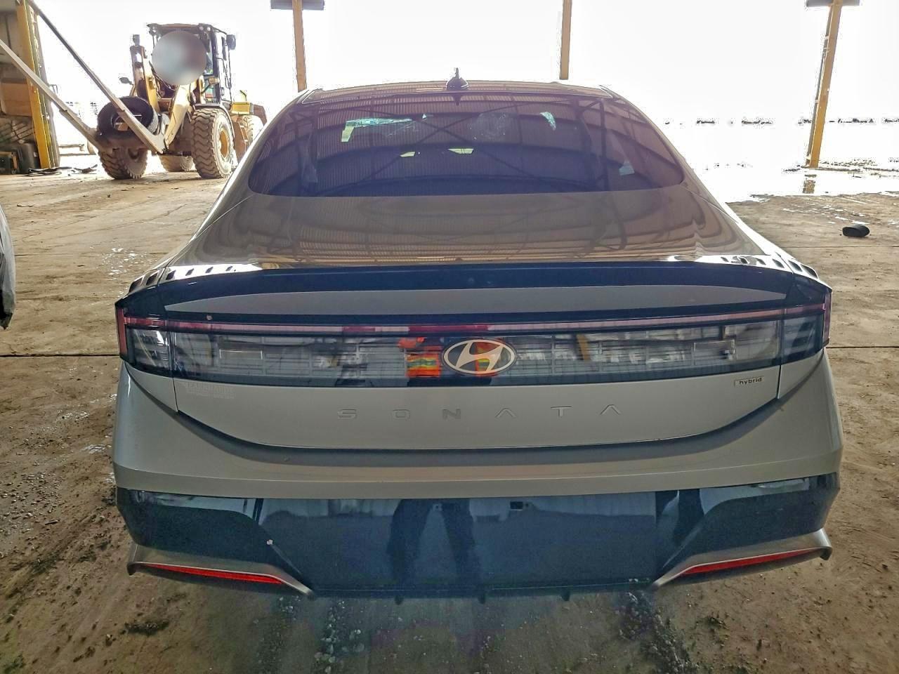 Hyundai SONATA Hybrid Image 10