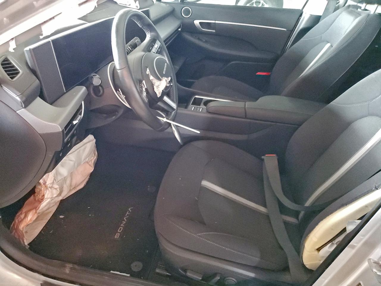 Hyundai SONATA Hybrid Image 4