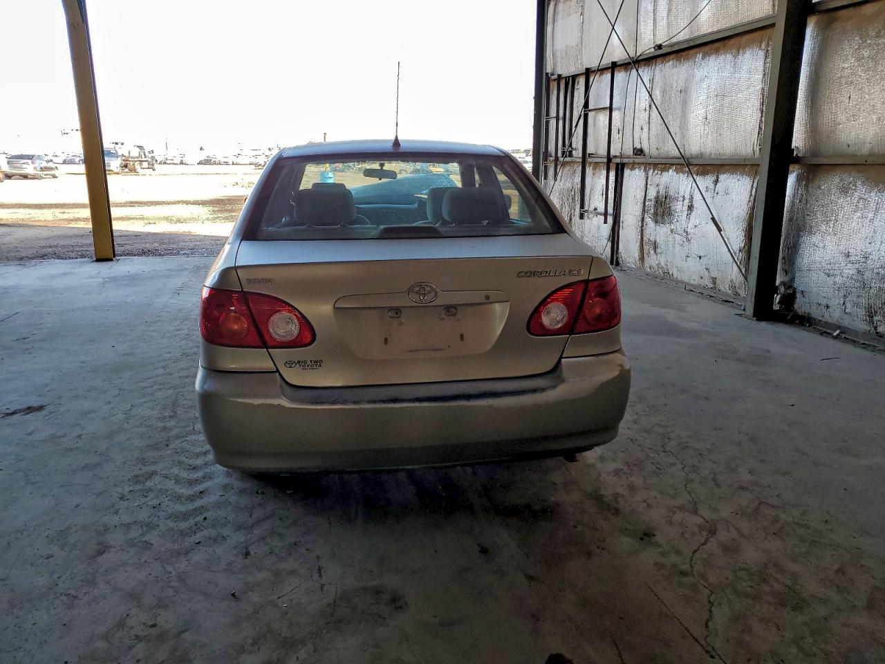 Toyota Corolla Ce Image 12