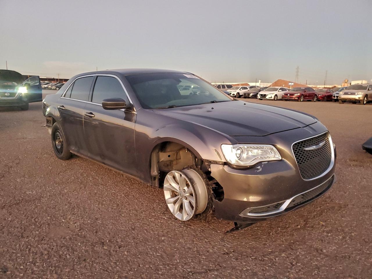 Chrysler 300 Touring Image 5