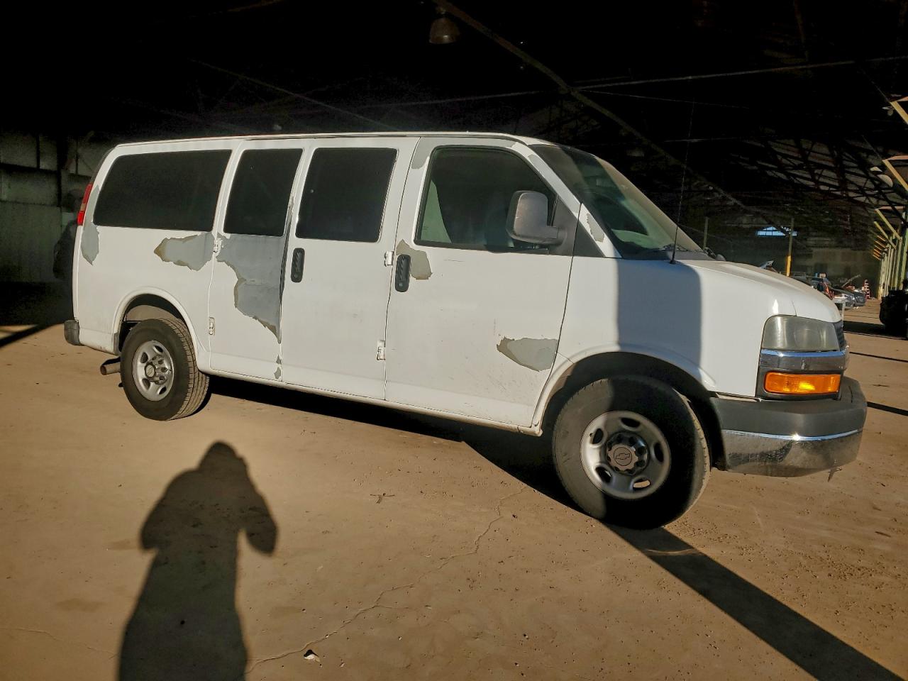 Chevrolet Express Lt Image 7