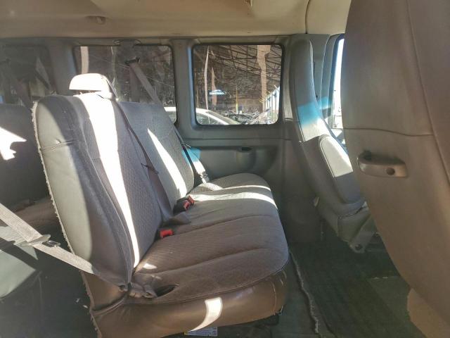 Chevrolet Express Lt Image 6