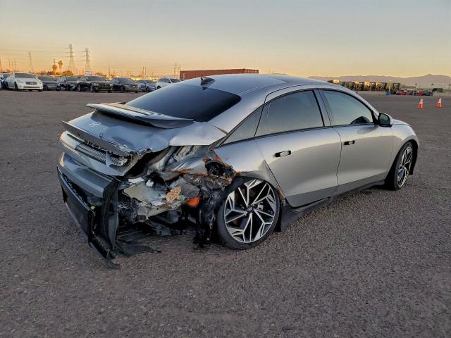 Hyundai Ioniq Limited Image 5