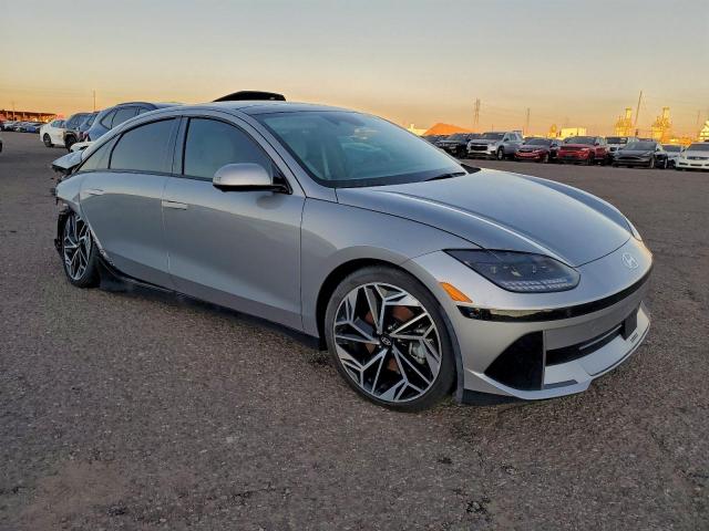 Hyundai Ioniq Limited Image 3