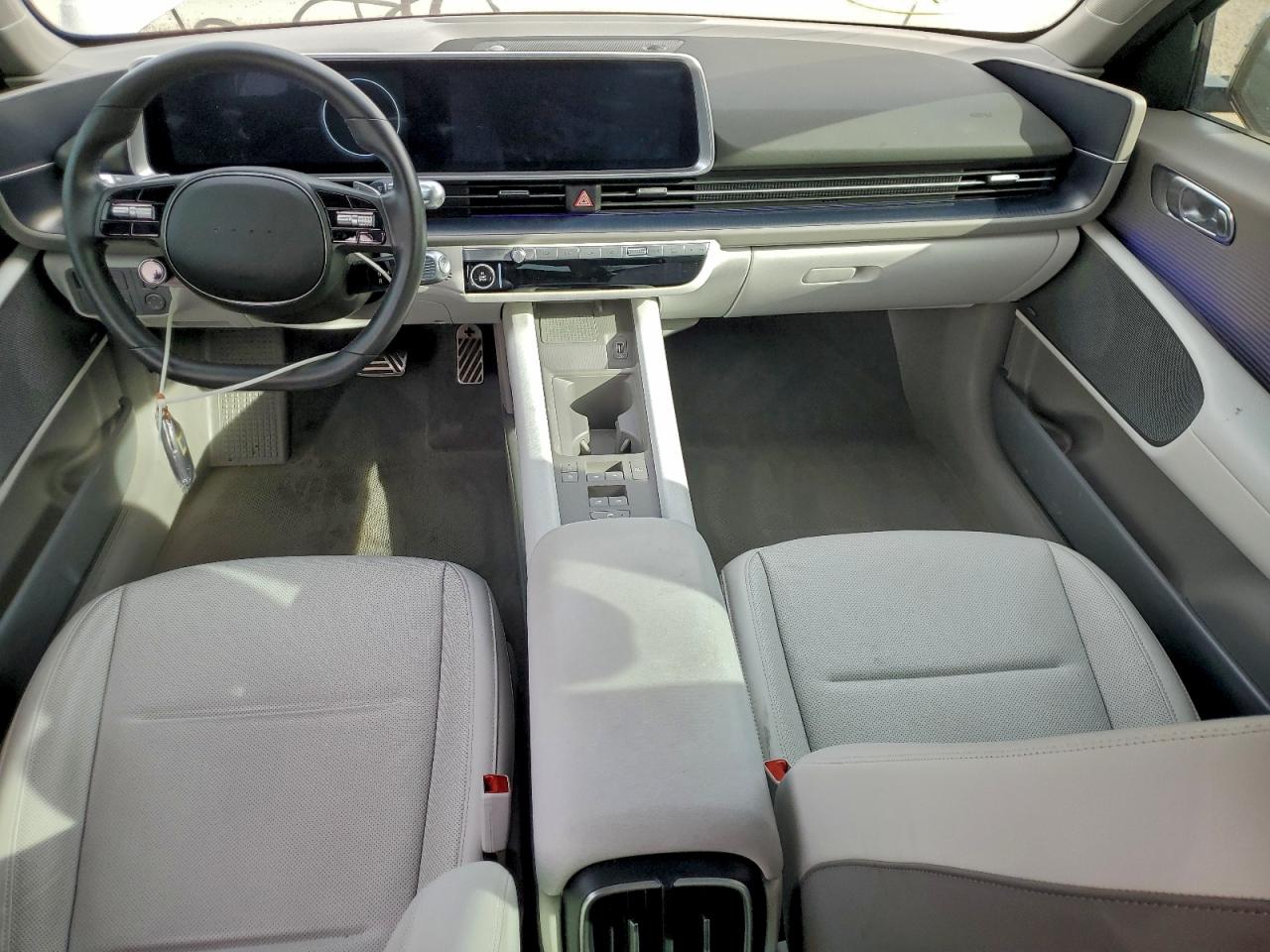 Hyundai Ioniq Limited Image 7