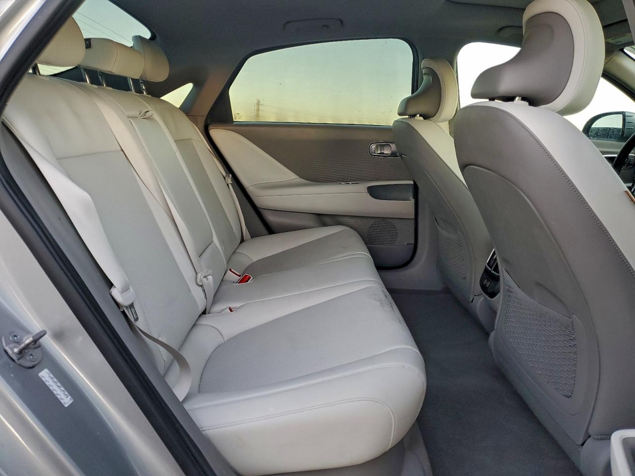 Hyundai Ioniq Limited Image 8