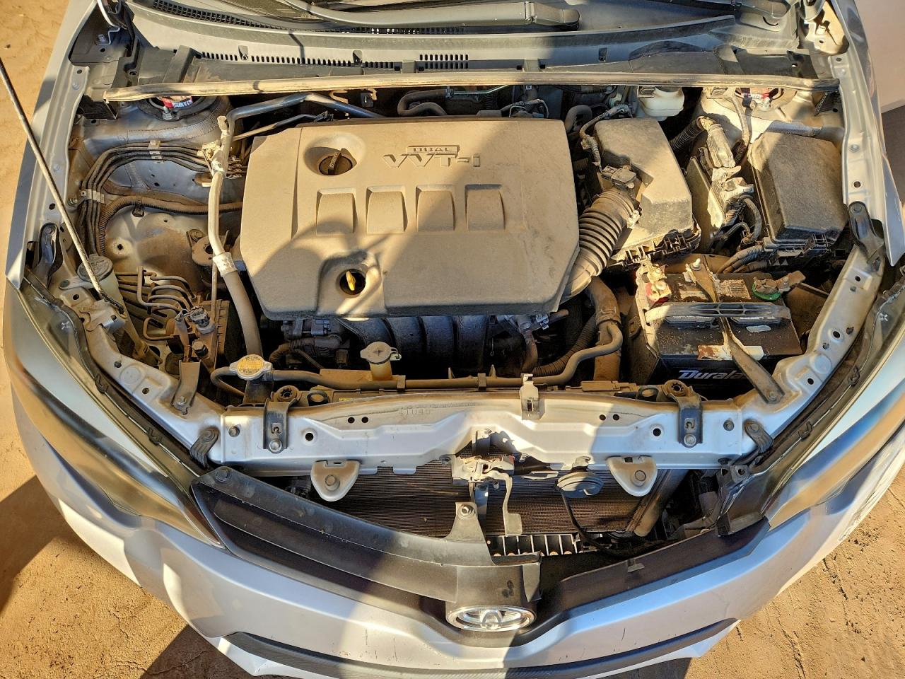 Toyota Corolla L Image 10